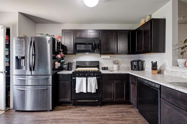 21186 Winding, Harrah, OK 73045