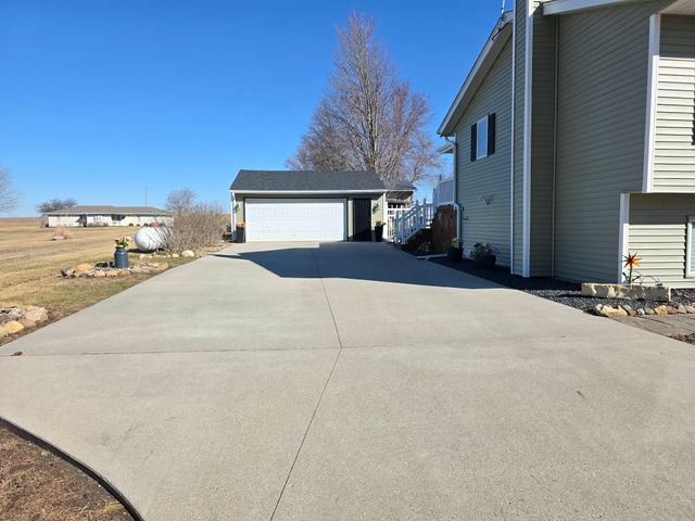 917 Streeter Street, Kellogg, IA 50135