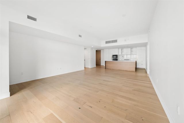 70 Rainey ST 1701, Austin, TX 78701