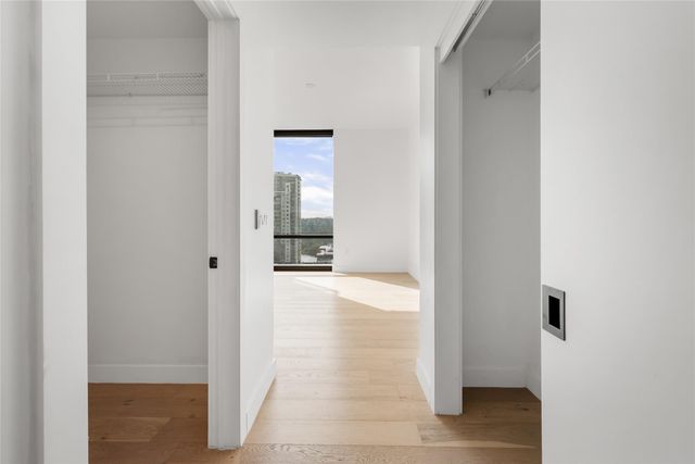 70 Rainey ST 1701, Austin, TX 78701