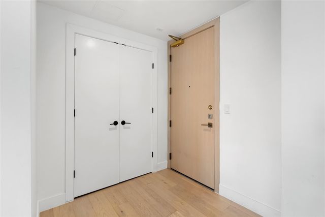 70 Rainey ST 1701, Austin, TX 78701