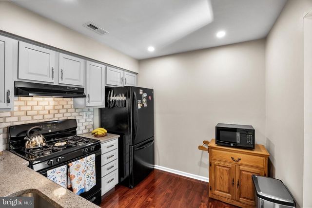 1007-A YARMOUTH LN, Mount Laurel, NJ 08054