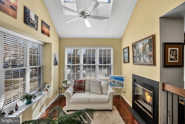 1007-A YARMOUTH LN, Mount Laurel, NJ 08054