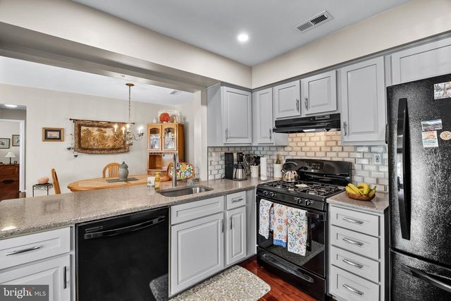 1007-A YARMOUTH LN, Mount Laurel, NJ 08054