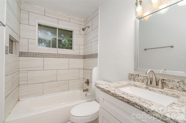 602 Camrose Drive, Charlotte, NC 28215