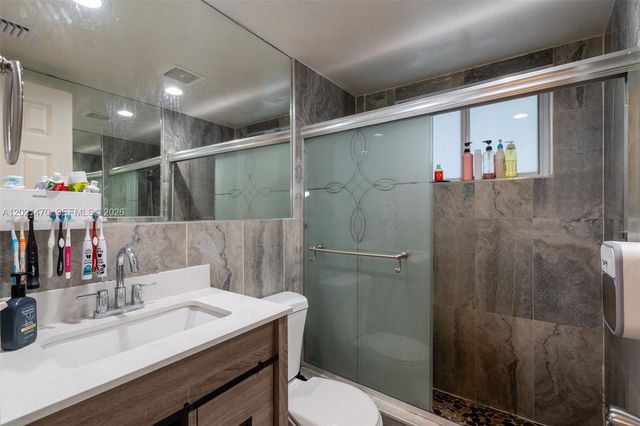 3235 NW 2nd St, Lauderhill, FL 33311