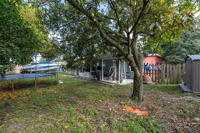 3235 NW 2nd St, Lauderhill, FL 33311