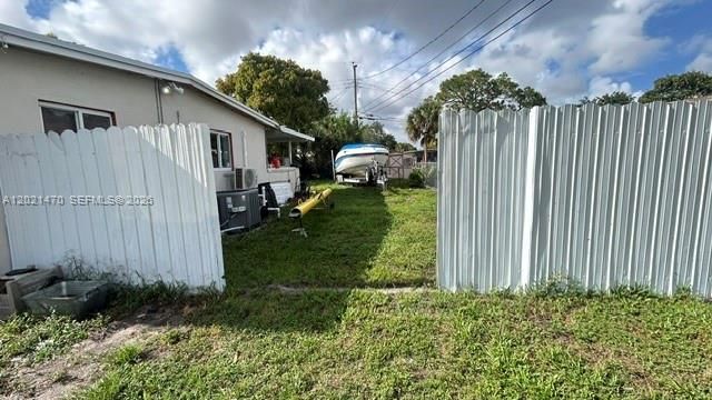 3235 NW 2nd St, Lauderhill, FL 33311