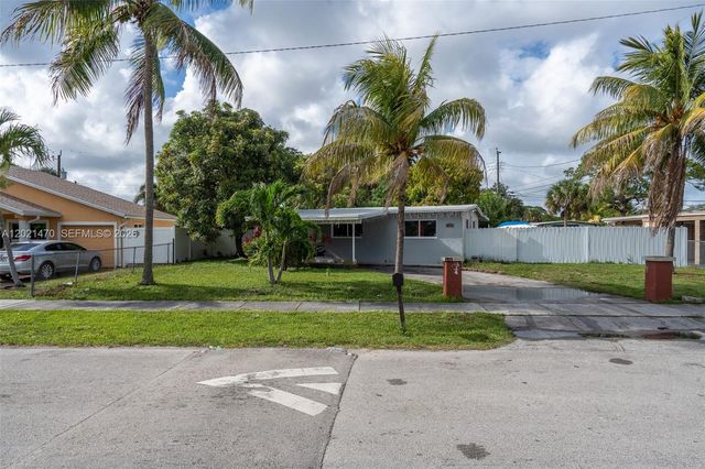 3235 NW 2nd St, Lauderhill, FL 33311