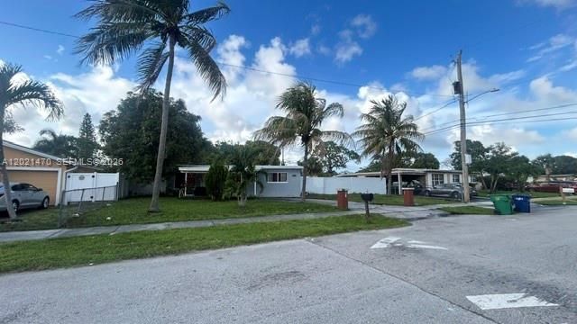 3235 NW 2nd St, Lauderhill, FL 33311