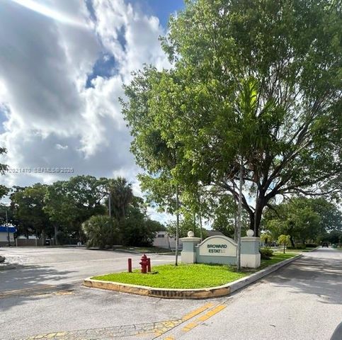 3235 NW 2nd St, Lauderhill, FL 33311
