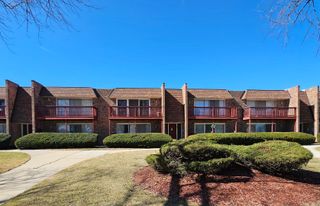 520 N Roberts Drive 2C, Glenwood, IL 60425