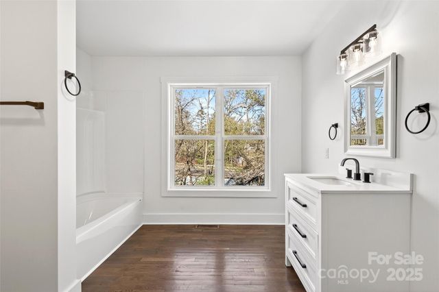 97 Bell Street, Spruce Pine, NC 28777