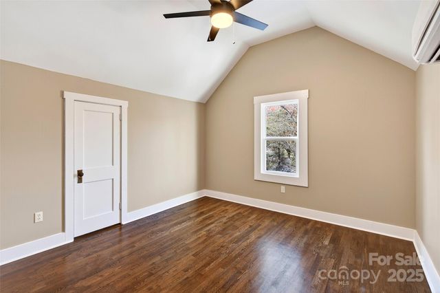 97 Bell Street, Spruce Pine, NC 28777