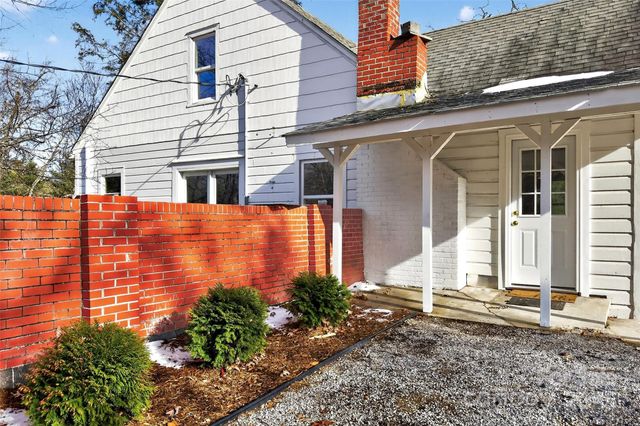 97 Bell Street, Spruce Pine, NC 28777