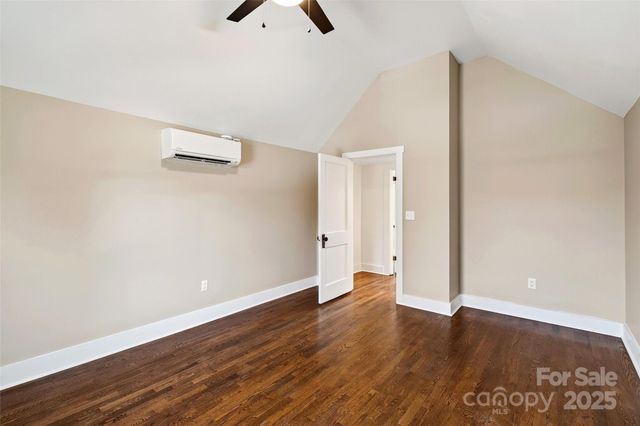 97 Bell Street, Spruce Pine, NC 28777