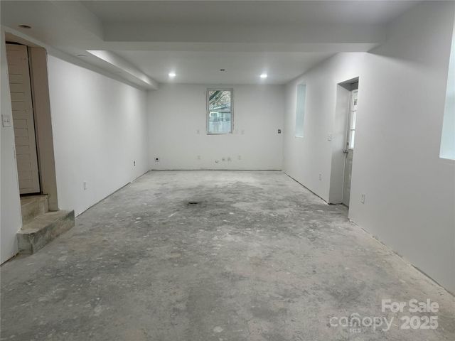 97 Bell Street, Spruce Pine, NC 28777