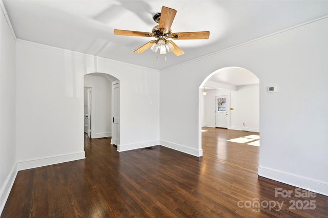 97 Bell Street, Spruce Pine, NC 28777