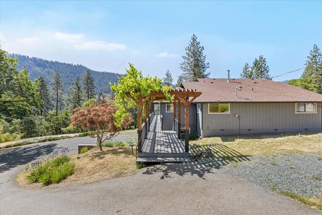 5050 Foothill Boulevard, Grants Pass, OR 97526