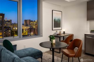 800 Columbia Street #712, Seattle, WA 98104