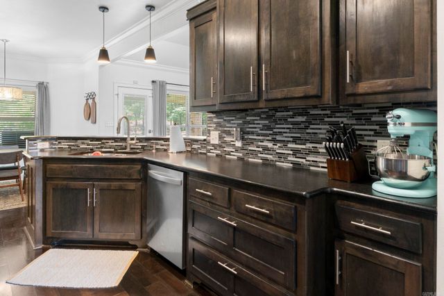 14 Basswood Terrace, Maumelle, AR 72113