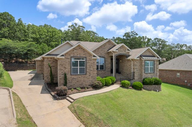 14 Basswood Terrace, Maumelle, AR 72113