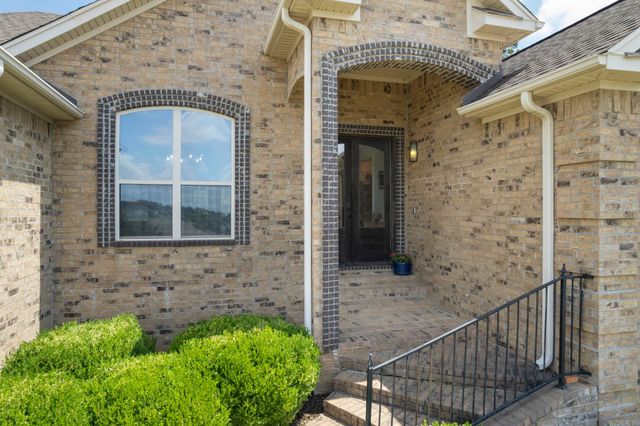 14 Basswood Terrace, Maumelle, AR 72113
