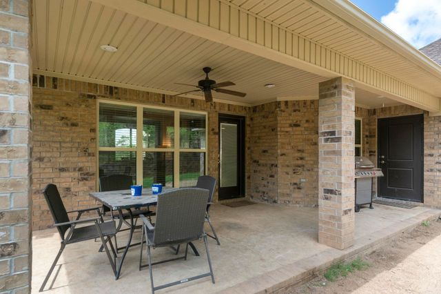 14 Basswood Terrace, Maumelle, AR 72113