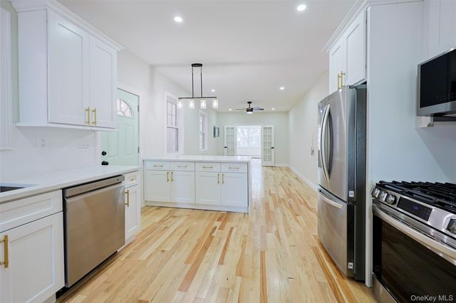 58-13 69th Place, Maspeth, NY 11378