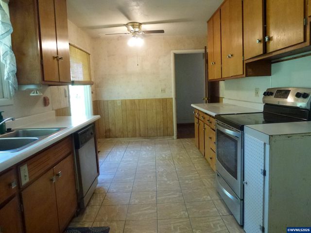 4425 Macleay Rd SE, Salem, OR 97317