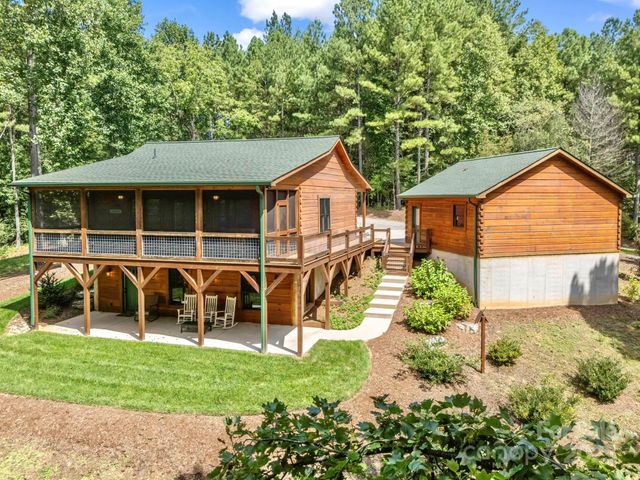 6022 Low Country Road, Lenoir, NC 28645