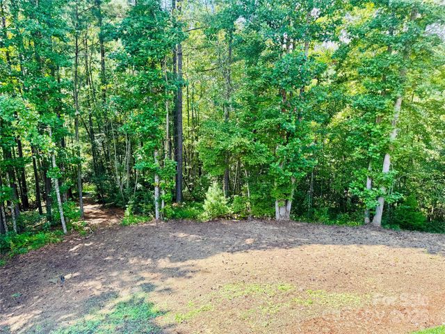 6022 Low Country Road, Lenoir, NC 28645