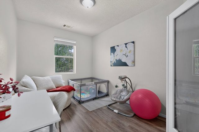 3008 Floras Del Sol Street, Santa Fe, NM 87507