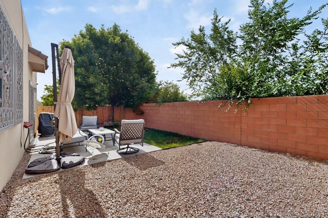 3008 Floras Del Sol Street, Santa Fe, NM 87507