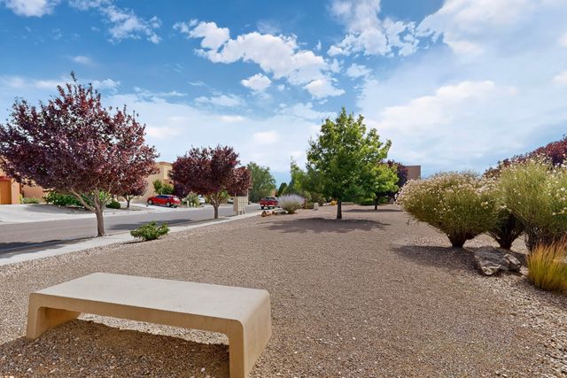 3008 Floras Del Sol Street, Santa Fe, NM 87507