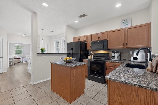 3008 Floras Del Sol Street, Santa Fe, NM 87507