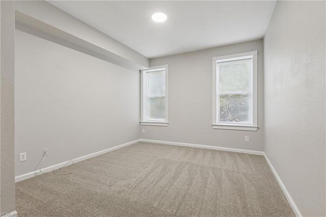 417 W 27th St Apt D, Norfolk, VA 23517