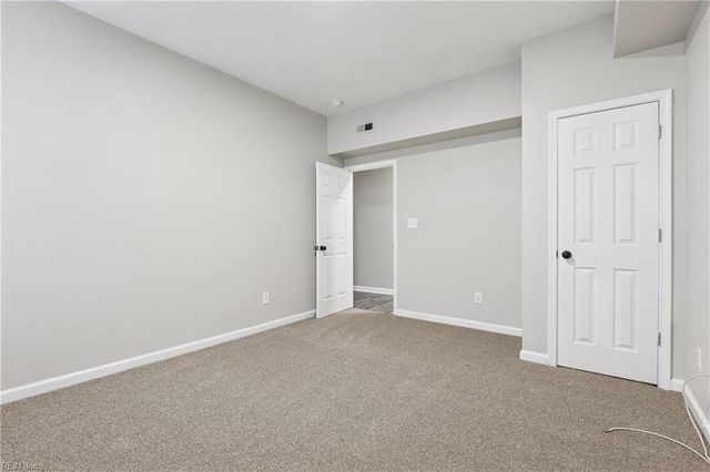 417 W 27th St Apt D, Norfolk, VA 23517