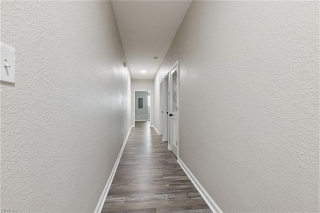 417 W 27th St Apt D, Norfolk, VA 23517