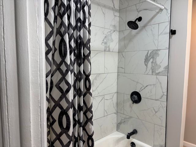 2813 W Sample Street, South Bend, IN 46619