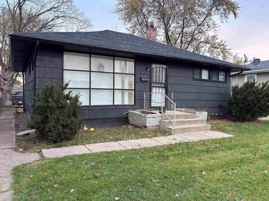 2813 W Sample Street, South Bend, IN 46619