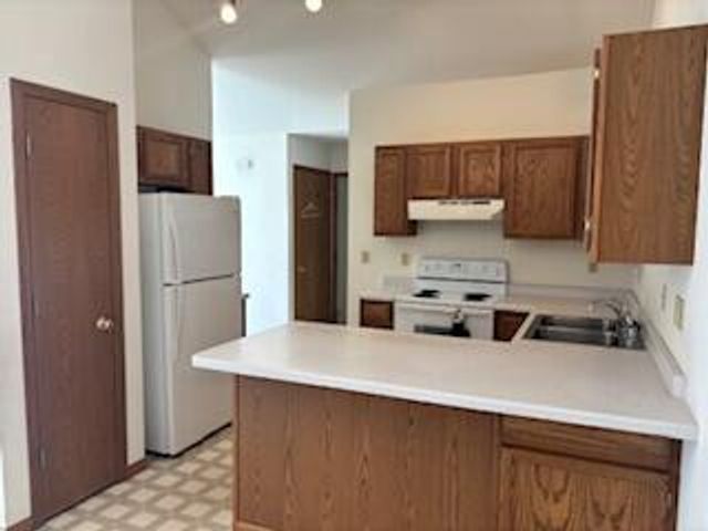 1060 4th STREET, Fond Du Lac, WI 54935