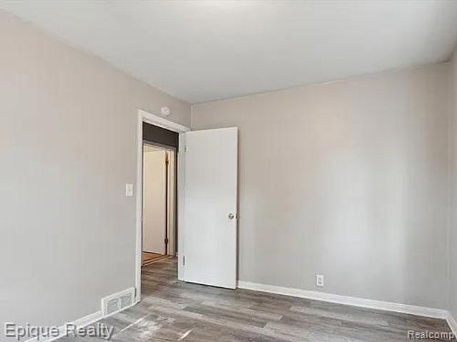 19373 Goulburn Street, Detroit, MI 48205