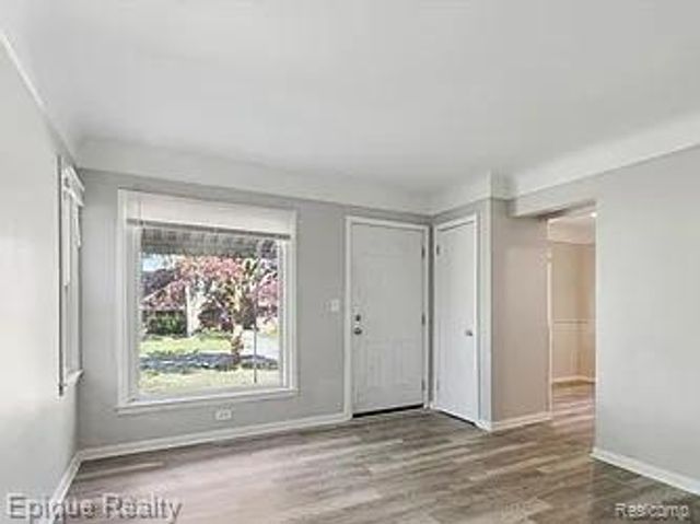 19373 Goulburn Street, Detroit, MI 48205