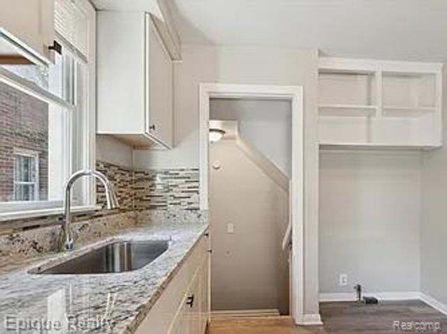 19373 Goulburn Street, Detroit, MI 48205