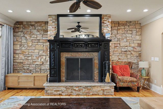 6123 Cottage Drive, Haslett, MI 48840