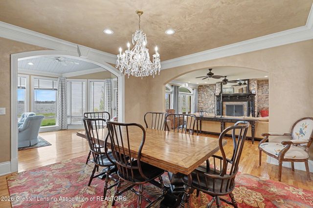 6123 Cottage Drive, Haslett, MI 48840