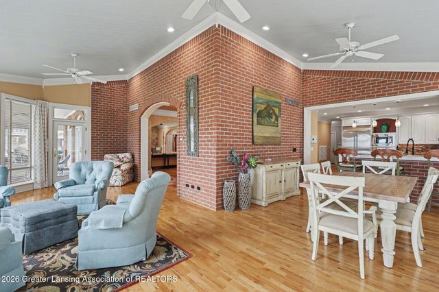 6123 Cottage Drive, Haslett, MI 48840