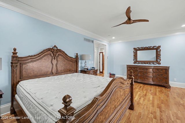 6123 Cottage Drive, Haslett, MI 48840