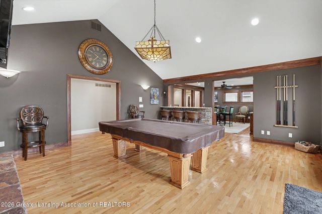 6123 Cottage Drive, Haslett, MI 48840